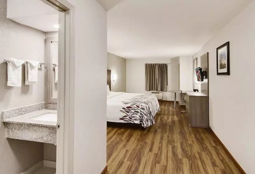 فندق Red Roof Inn & Suites Pensacola Nas Corry