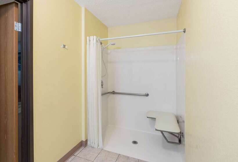 فندق Super 8 By Wyndham Fountain