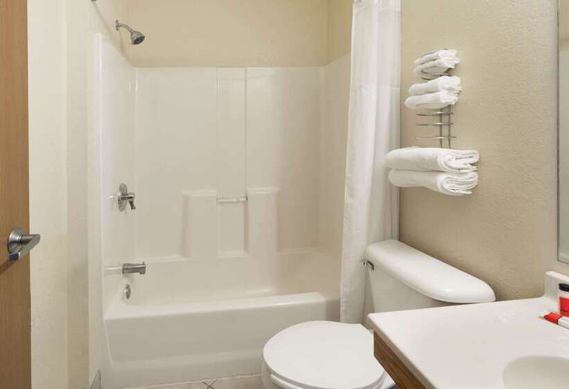 فندق Super 8 By Wyndham Fountain