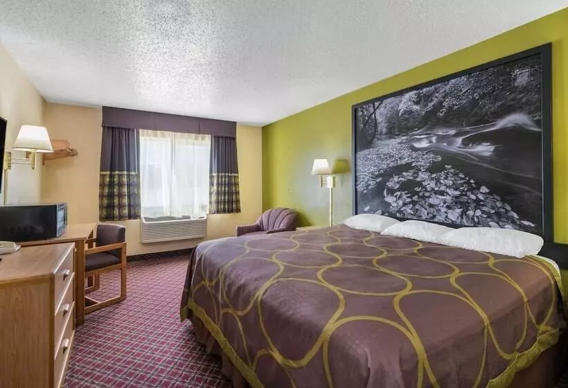 Отель Super 8 By Wyndham Fountain