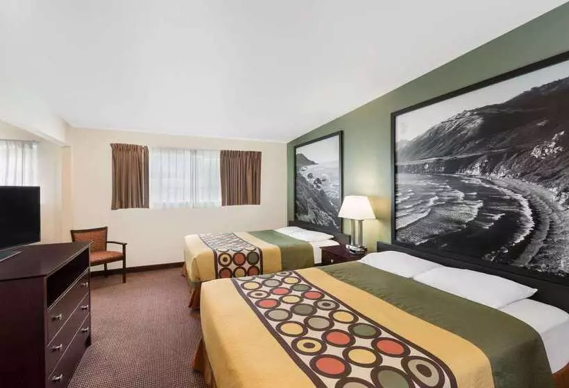 호텔 Super 8 By Wyndham Monterey