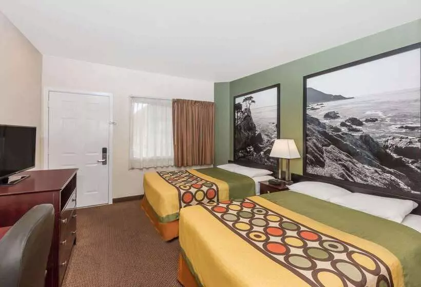 호텔 Super 8 By Wyndham Monterey