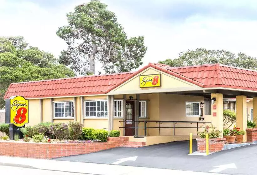 호텔 Super 8 By Wyndham Monterey