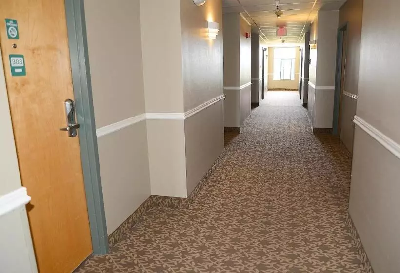 هتل The Great Falls Inn By Riversage