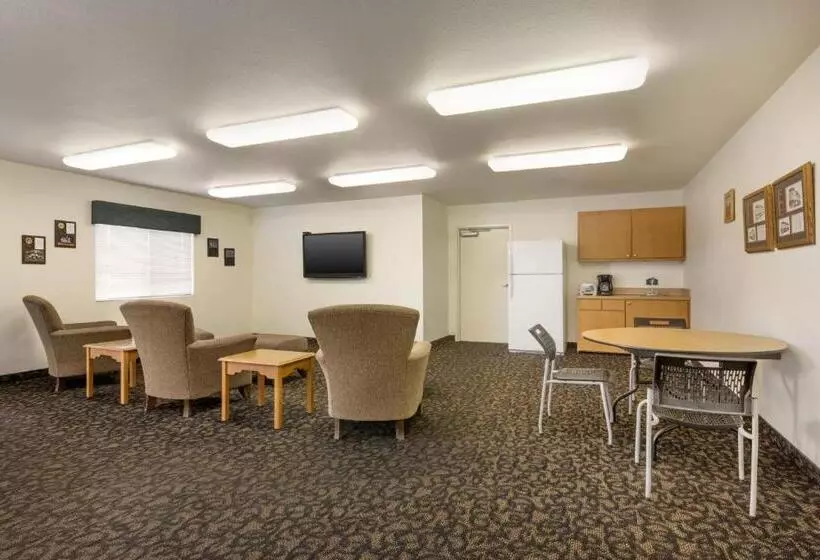 Szálloda Travelodge By Wyndham Alpine