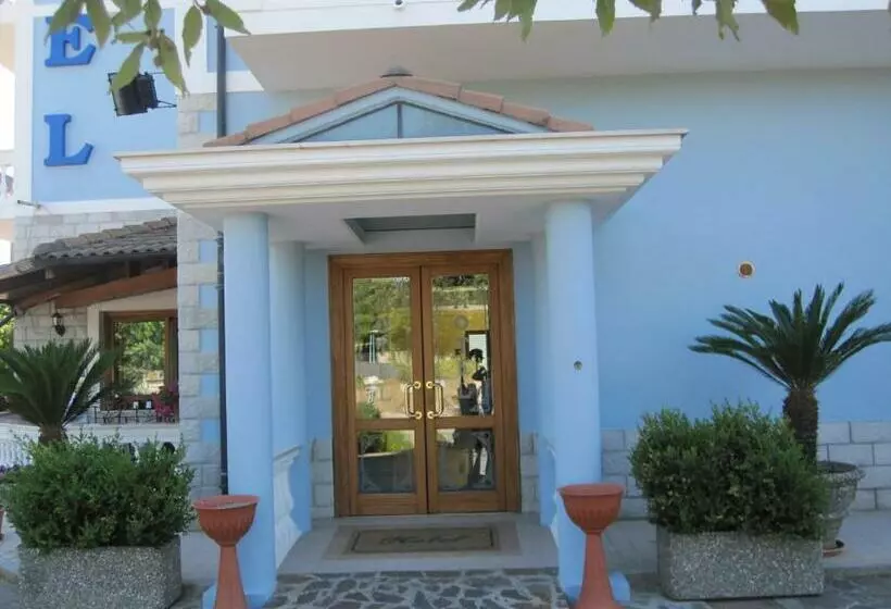 فندق Villa Del Lago