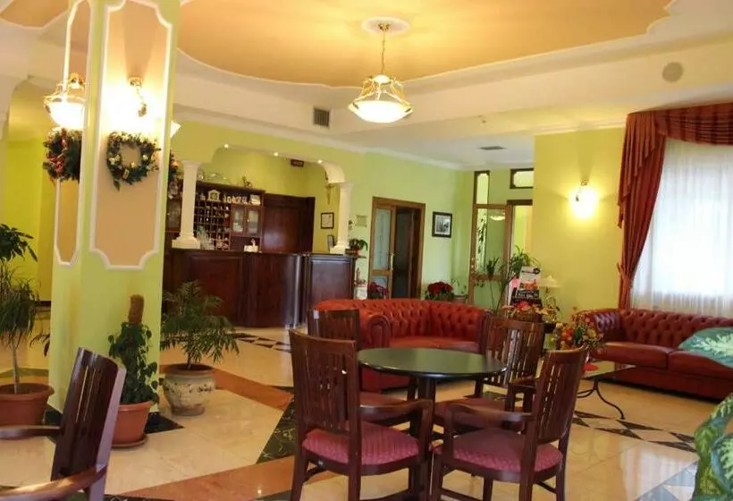 فندق Villa Del Lago