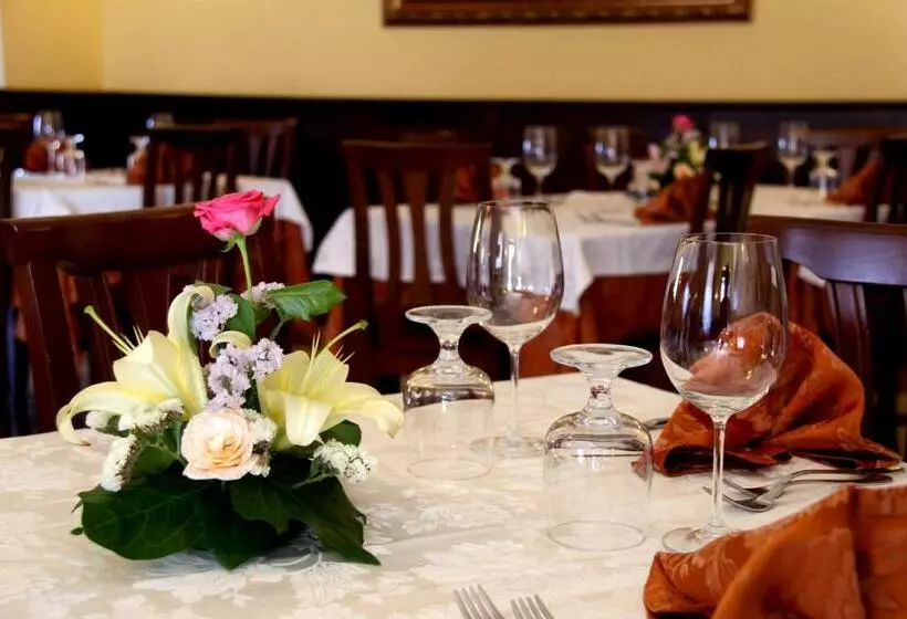 فندق Villa Del Lago