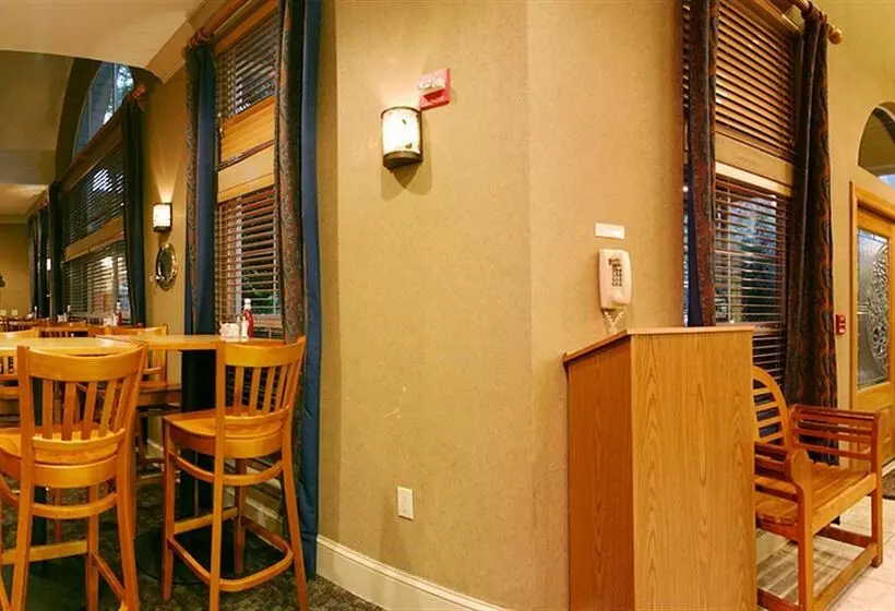 فندق Mainsail Tampa Extended Stay