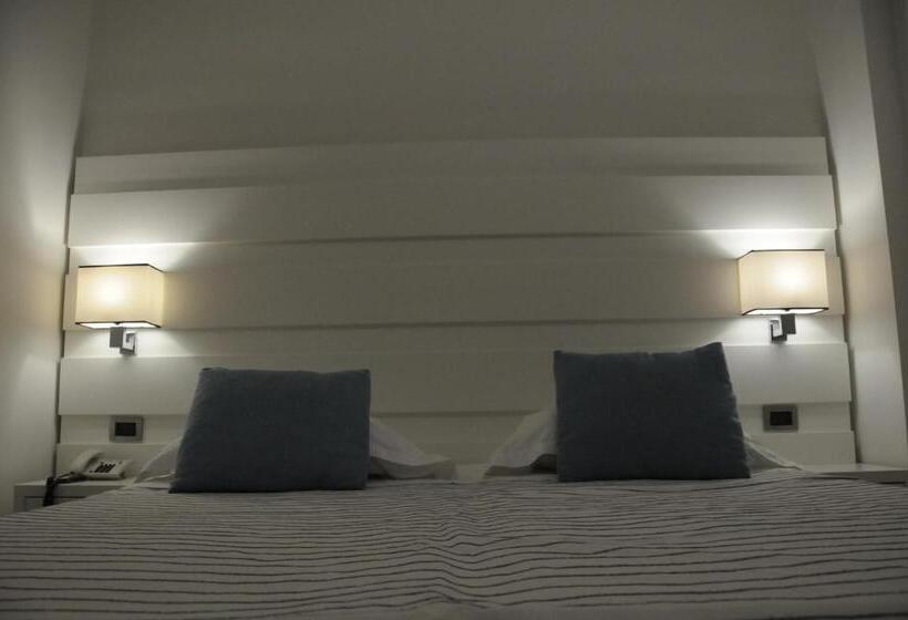 Sunshine Hotel & Spa