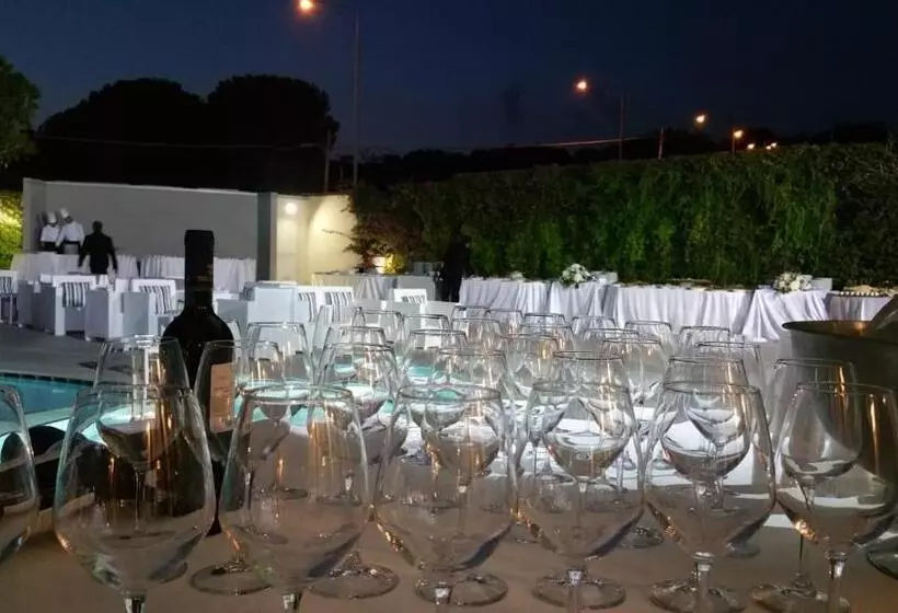 Sunshine Hotel & Spa