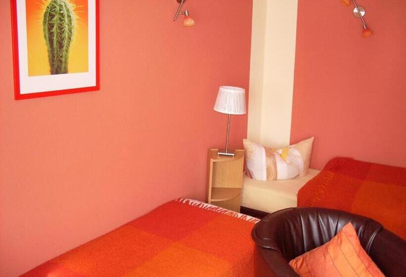 Общежитие Pension Liebert