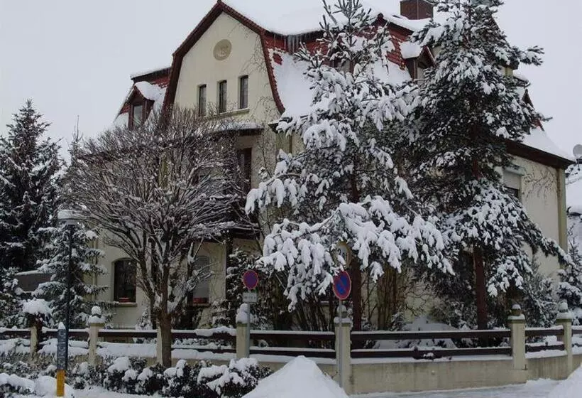 Retkeilymaja Pension Liebert