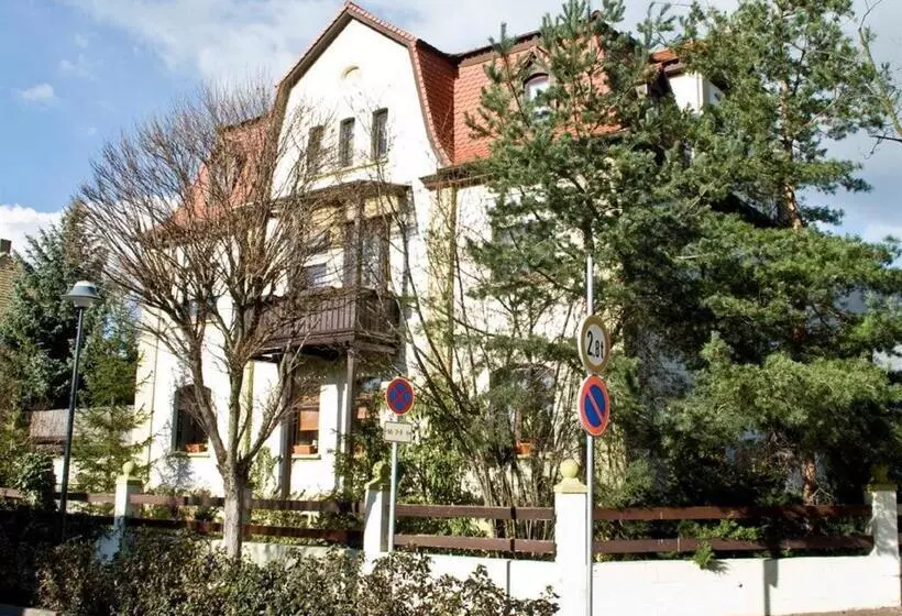 Retkeilymaja Pension Liebert