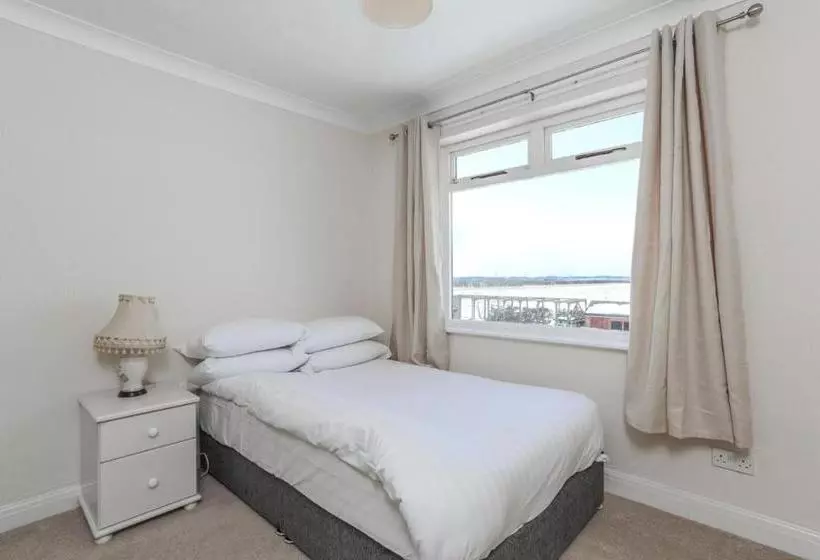 Hotelli The Amethyst  By Paymán Club