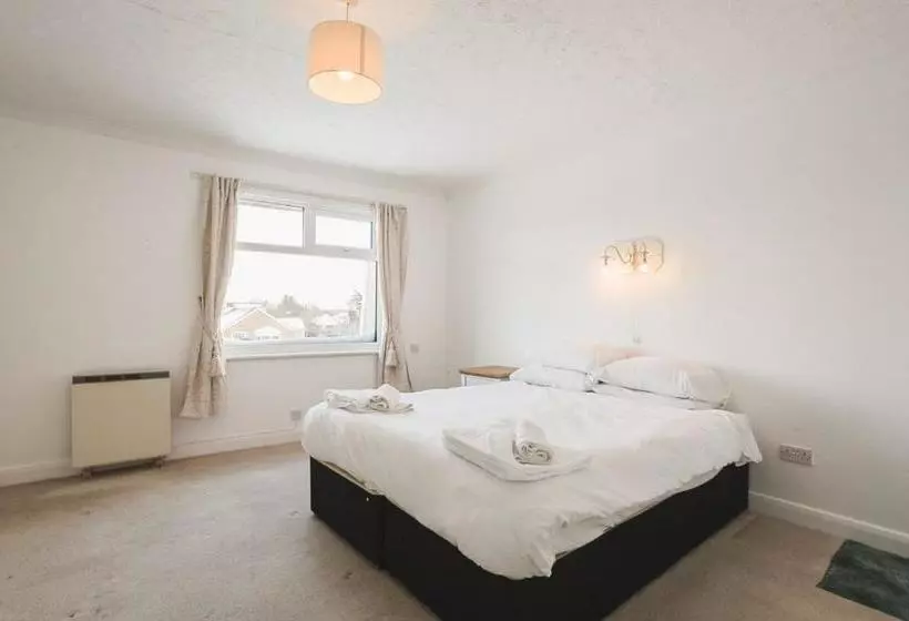 Hotelli The Amethyst  By Paymán Club