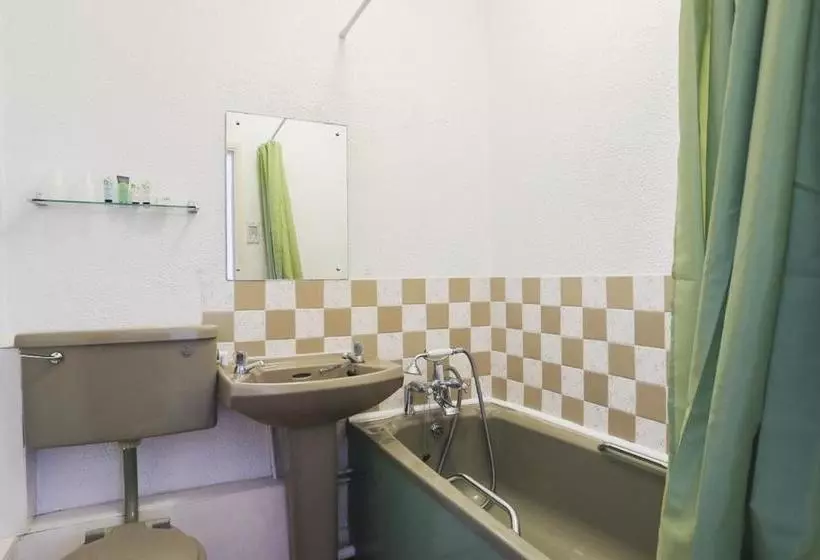 Hotelli The Amethyst  By Paymán Club