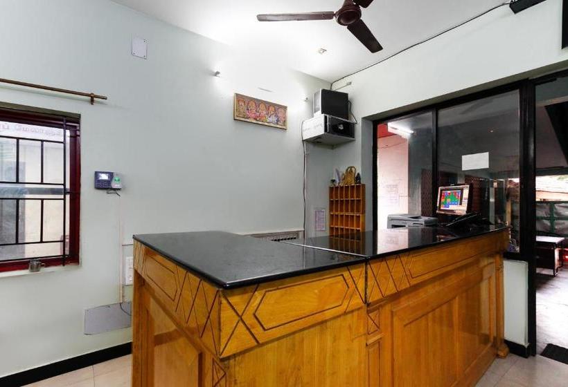 בית מלון כפרי Capital O 48495 & Club Melaange