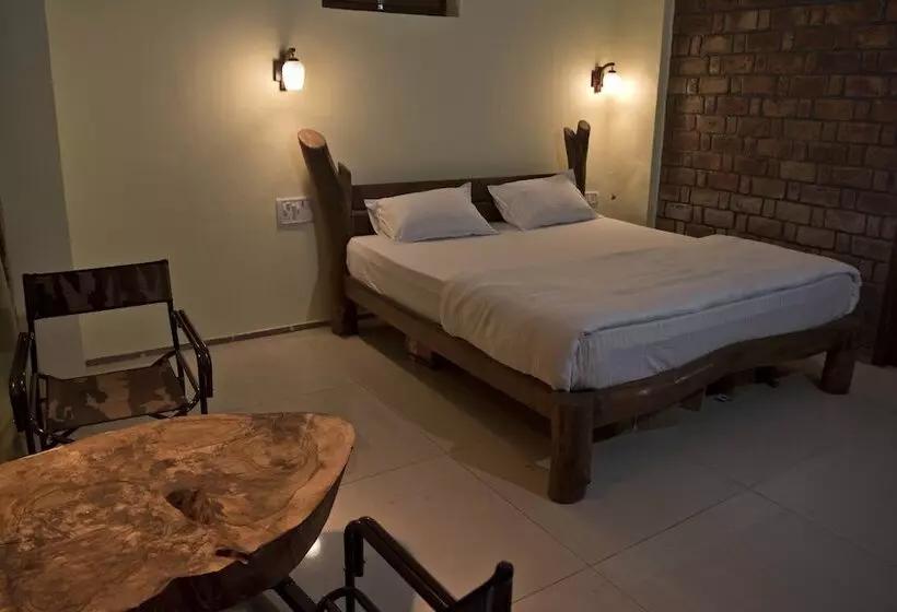 Hotelli Corbett Riviera