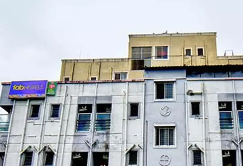 ホテル Fabexpress Srh   Nr Butterfly Park   Hinjawadi