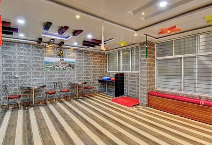 Hôtel Fabexpress Srh   Nr Butterfly Park   Hinjawadi