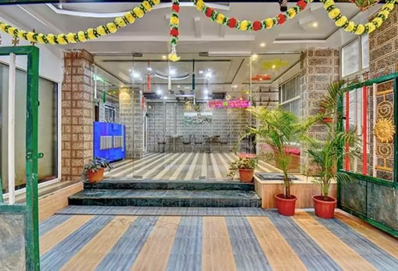 ホテル Fabexpress Srh   Nr Butterfly Park   Hinjawadi