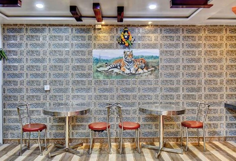 Hôtel Fabexpress Srh   Nr Butterfly Park   Hinjawadi