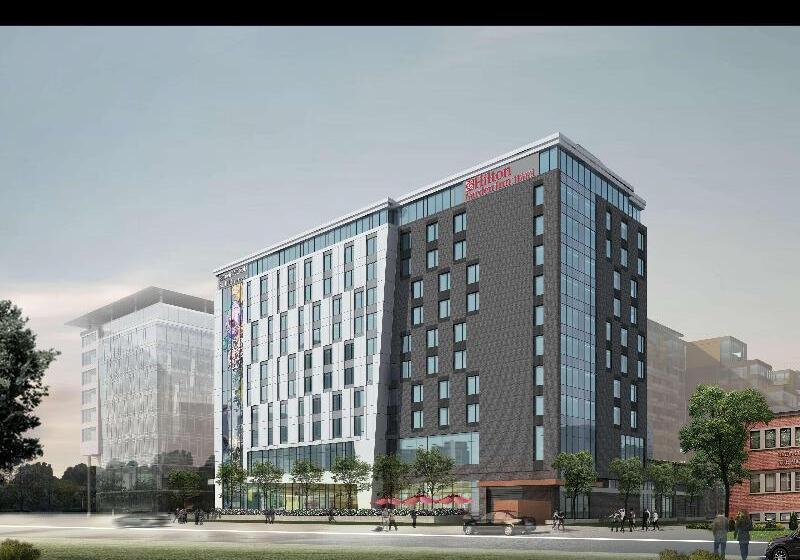 هتل Hilton Garden Inn Montreal Midtown