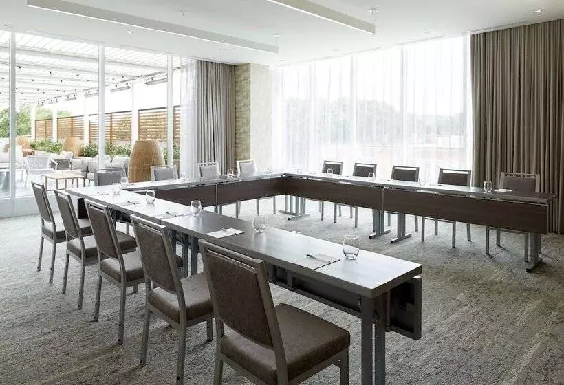 Hotelli Hilton Garden Inn Montreal Midtown