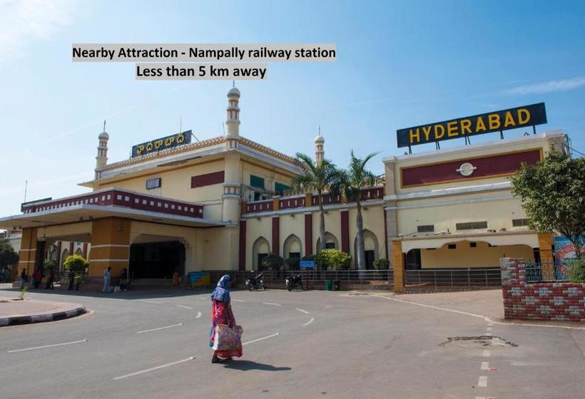 酒店 Oyo 62615  White House