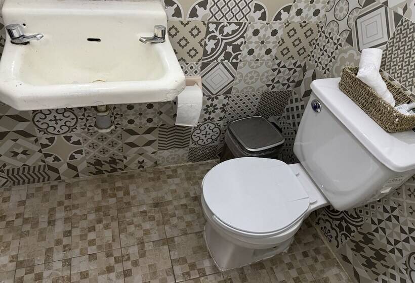 هتل Patio Zaragoza