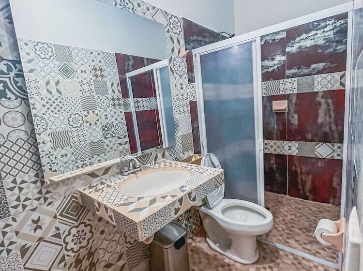 هتل Patio Zaragoza