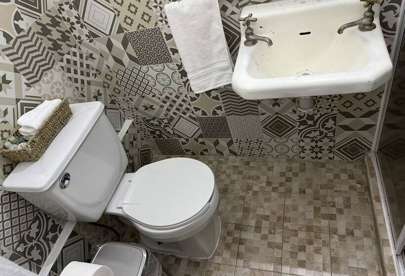 هتل Patio Zaragoza