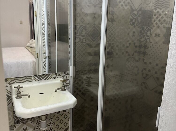 هتل Patio Zaragoza