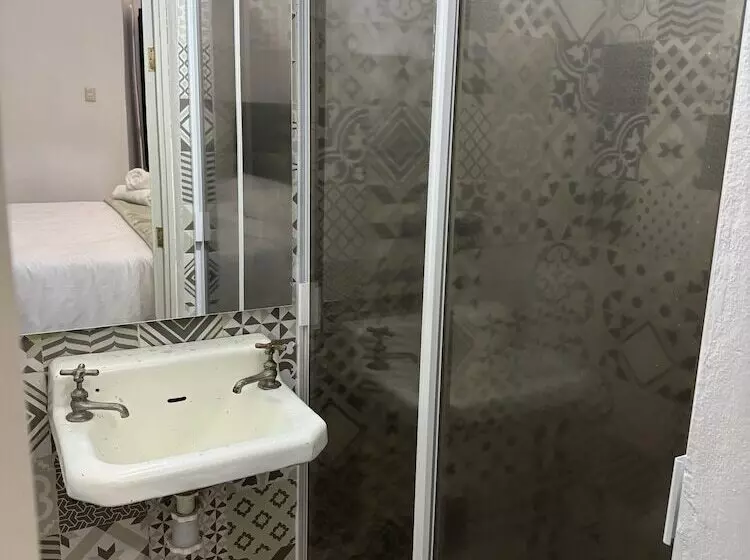 هتل Patio Zaragoza