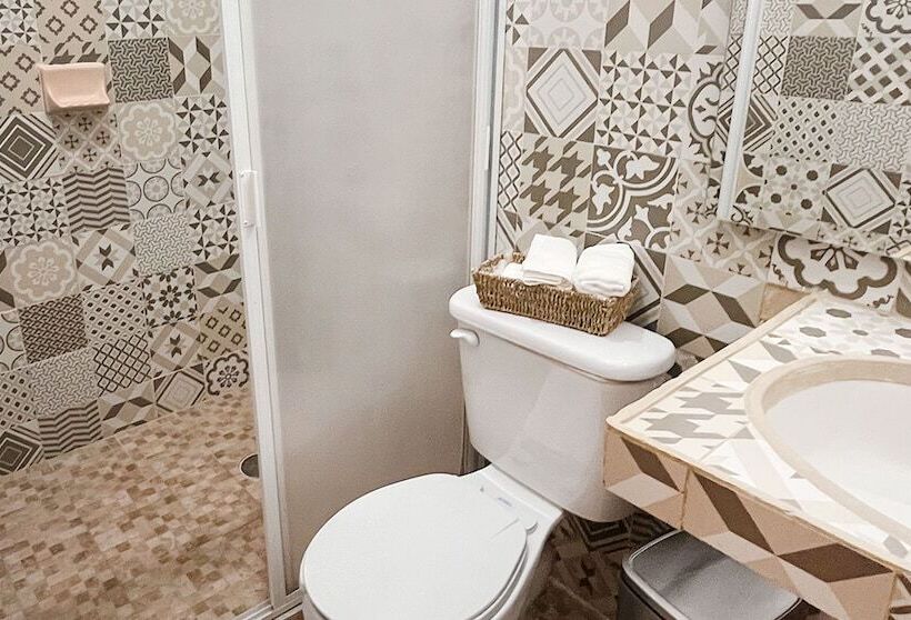 هتل Patio Zaragoza