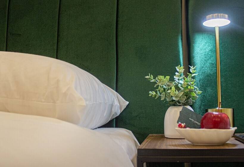 هتل Patio Zaragoza