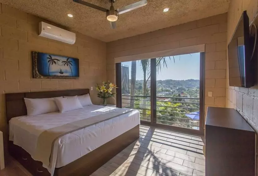ホテル Pacific View Sayulita