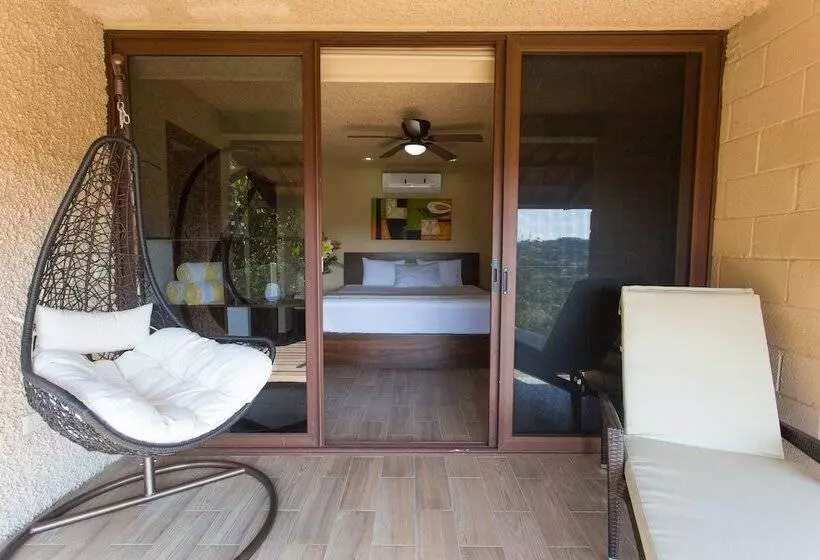ホテル Pacific View Sayulita