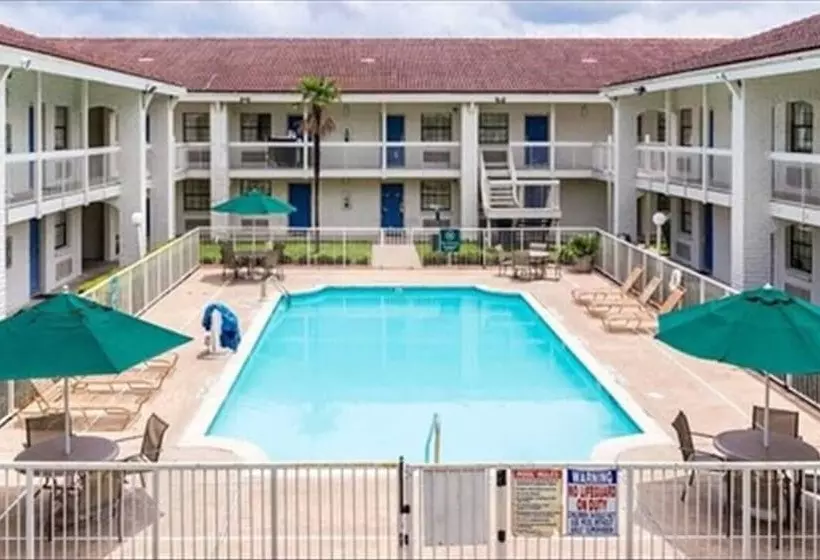 Hotelli Studio 6 Baytown, Tx  Garth Road