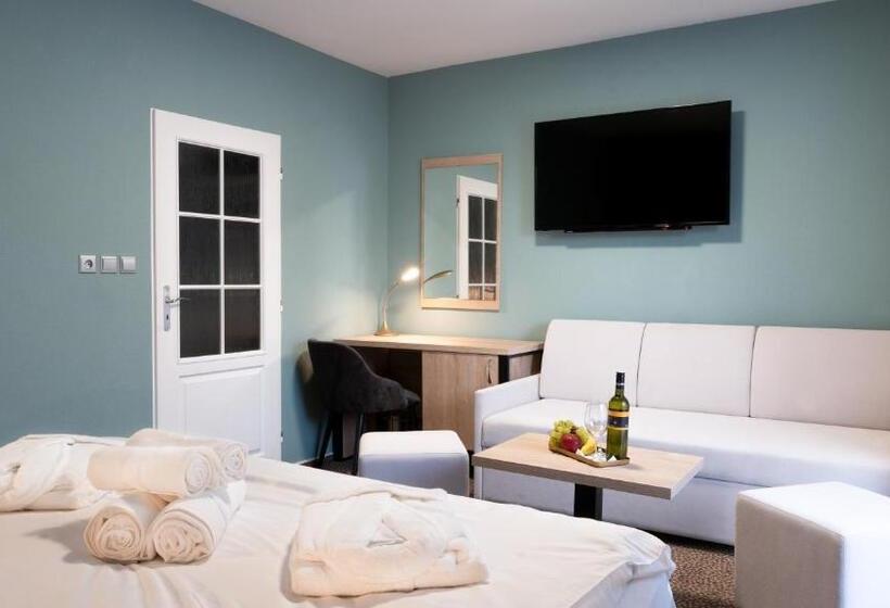 ペンション Karolina