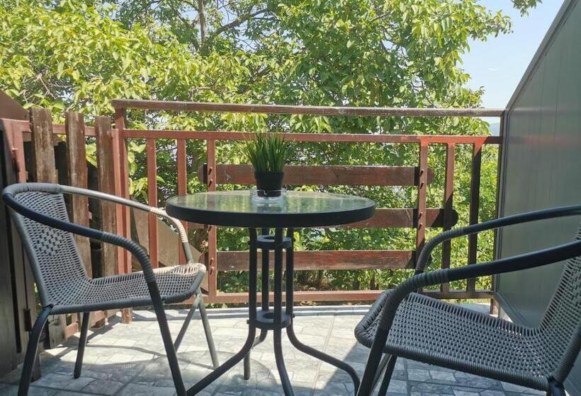 پانسیون Kuca Za Odmor Zelena Oaza