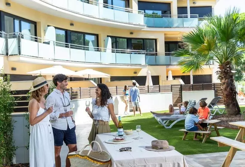 Aparthotel Las Palmeras Castelldefels