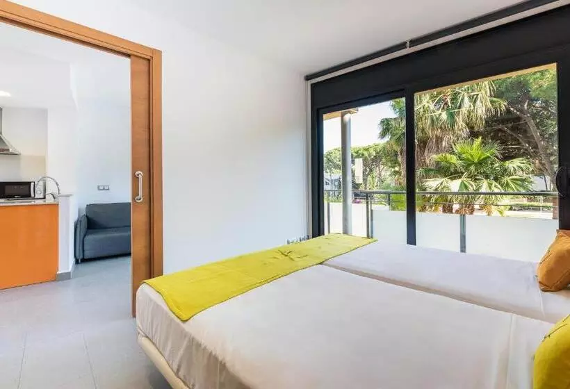 Aparthotel Las Palmeras Castelldefels