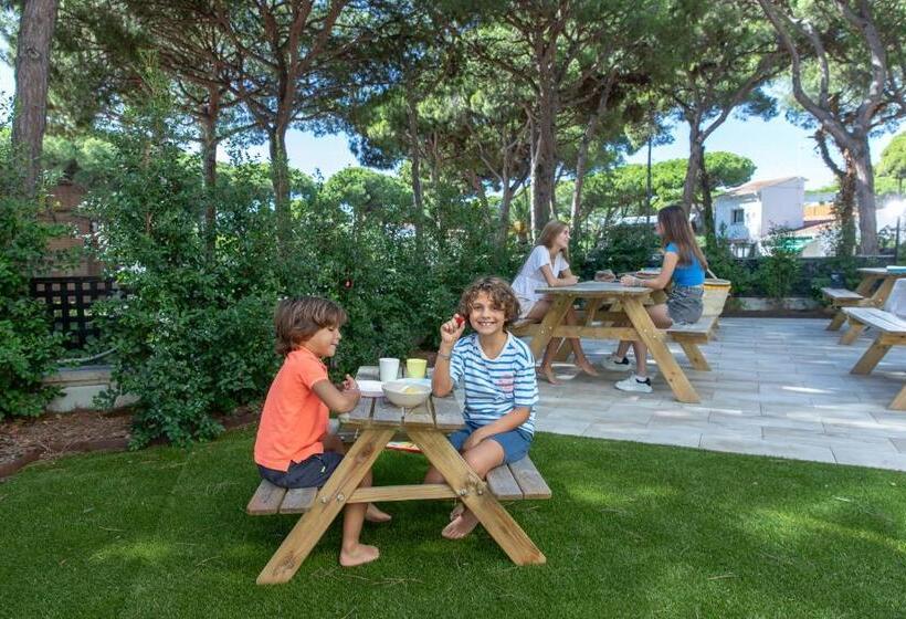 Aparthotel Las Palmeras Castelldefels