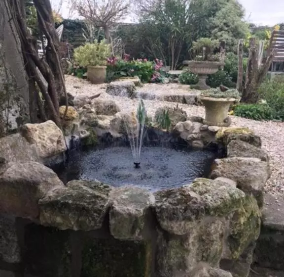 Aamiaismajoitus (B&B) Chez Brown