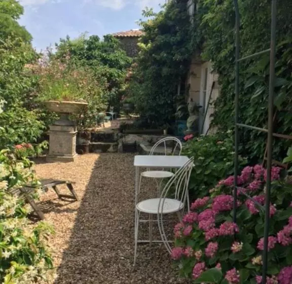 Aamiaismajoitus (B&B) Chez Brown