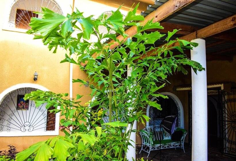 Bed and Breakfast Joysvilla Family Holiday Home