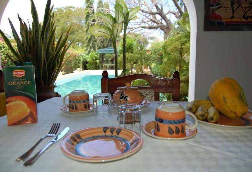 Bed and Breakfast Joysvilla Family Holiday Home