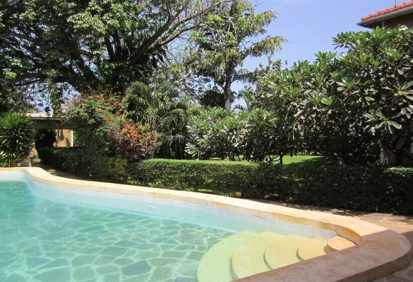 Bed and Breakfast Joysvilla Family Holiday Home